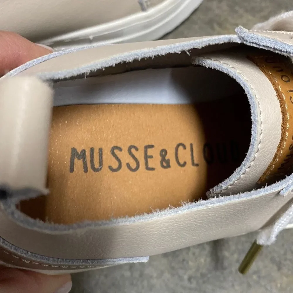 Musse & Cloud Masy Nude Leather Lace Up Sneaker Size 5 NEW